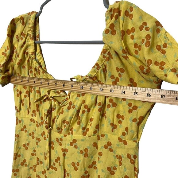 Welcome to my closet! - Picture 10 of 13